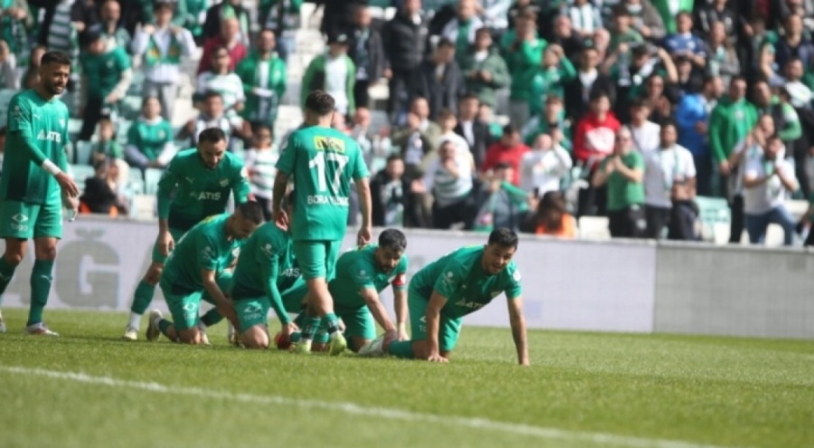 ŞAMPİYONLUK İÇİN BURSASPOR'A KAÇ PUAN LAZIM?