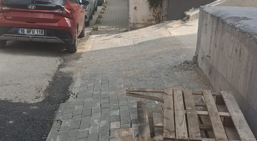 "BAK BİR YIL YATARAK GEÇTİ BİLE"