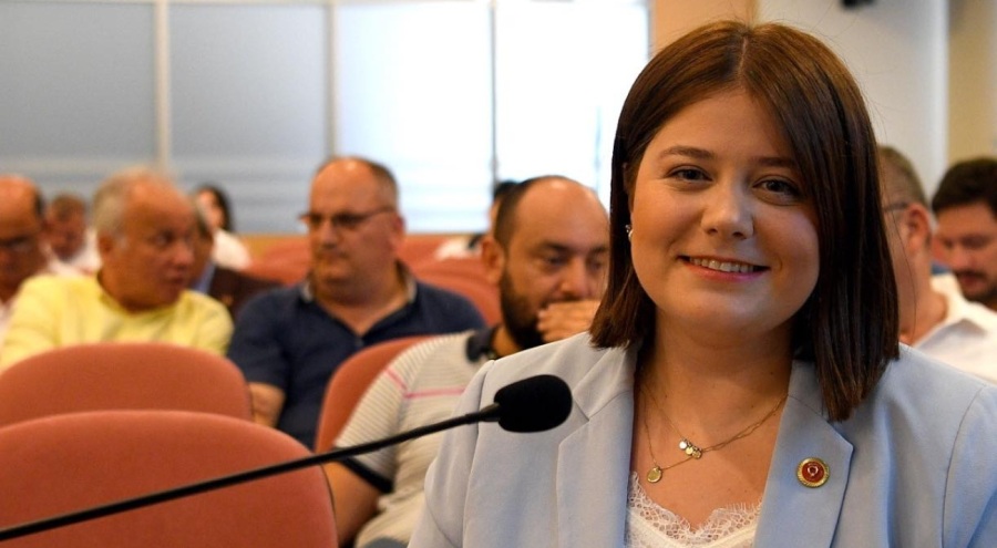 BURSA İYİ PARTİLİ ESKİ ÜYEDEN GÜNDEME DAİR SERT ÇIKIŞ!