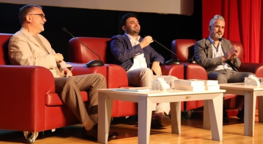 İLK DEFA SÖYLÜYORUM DİYEREK DUYURDU!