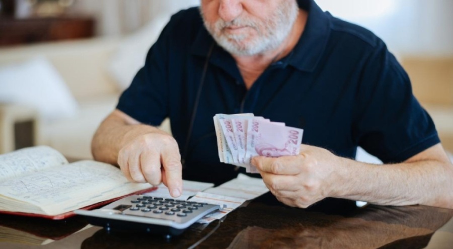 EMEKLİ MAAŞINA REFAH PAYI MI GELİYOR?