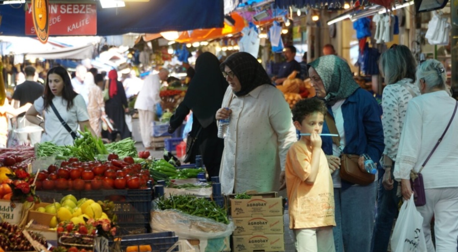 BURSA PAZARLARINDA FİYAT ŞOKU! "MEYVEDE KITLIĞA GİDİYORUZ"