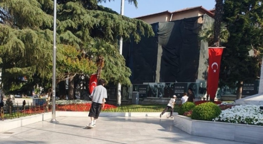 BURSA'NIN MERKEZİNDE ESNAFIN İSYANI!