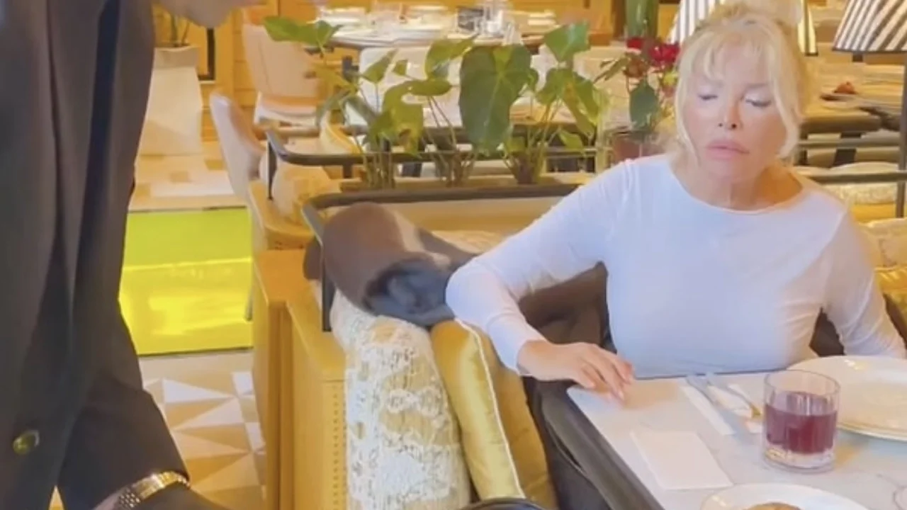 Ajda Pekkan Gittiği Mekanda 8 Saat Pişen "Tütsülü Asado" Yedi