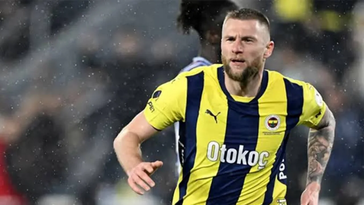 FENERBAHÇELİLERİN MERAK ETTİĞİ SORU: KONGREYİ KİM KAZANACAK, SON ANKETTE KİM ÖNDE?