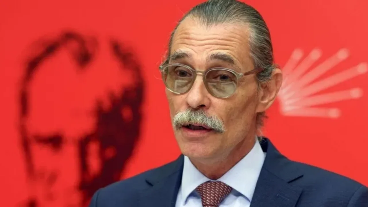 ETİMESGUT BELEDİYE BAŞKANI ERDAL BEŞİKÇİOĞLU YAKIN ARKADAŞI ÖZGÜR ÖZEL'İN YANINDA OLMADI