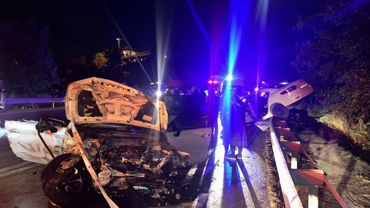 BURDUR'DA FECİ ÖLÜMLÜ KAZA