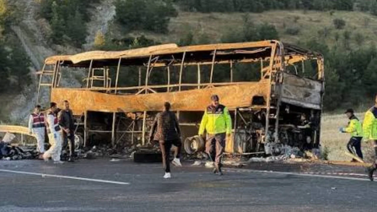 8 KİŞİNİN ÖLDÜĞÜ DENİZLİ'DEKİ OTOBÜS FACİASINDA KAHREDEN DETAY