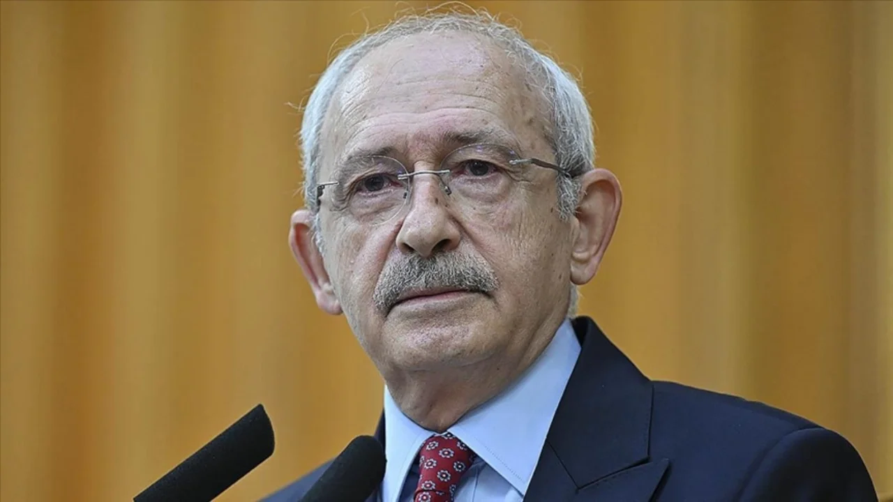 KILIÇDAROĞLU'CU DANIŞMANLARA MOBBİNG İDDİASI ,WHATSAPP GRUBUNDA SIKIYÖNETİM İLAN EDİLDİ