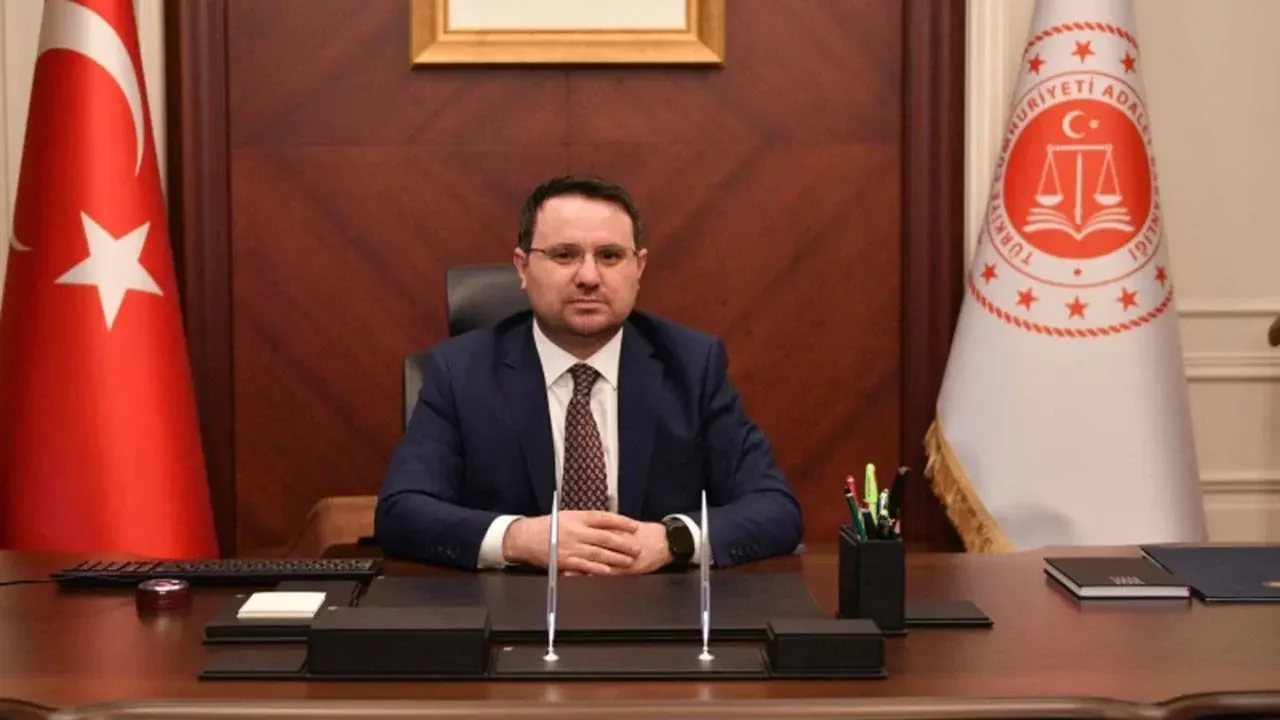 FETÖ İLE MÜCADELEDE YENİ ADIM! AKIN GÜRLEK: İADE TALEPLERİ YENİ DELİLLERLE YENİLENECEK