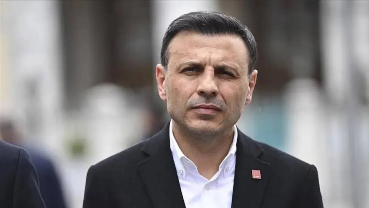 CHP'DE DİSİPLİN DEPREMİ: ÖZGÜR ÇELİK DAHİL ÇOK SAYIDA İL BAŞKANI İHRAÇ DİSİPLİNE SEVK EDİLDİ