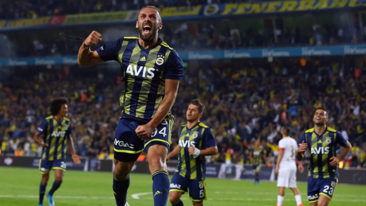 FENERBAHÇE İLK TRANSFERİNİ AÇIKLADI