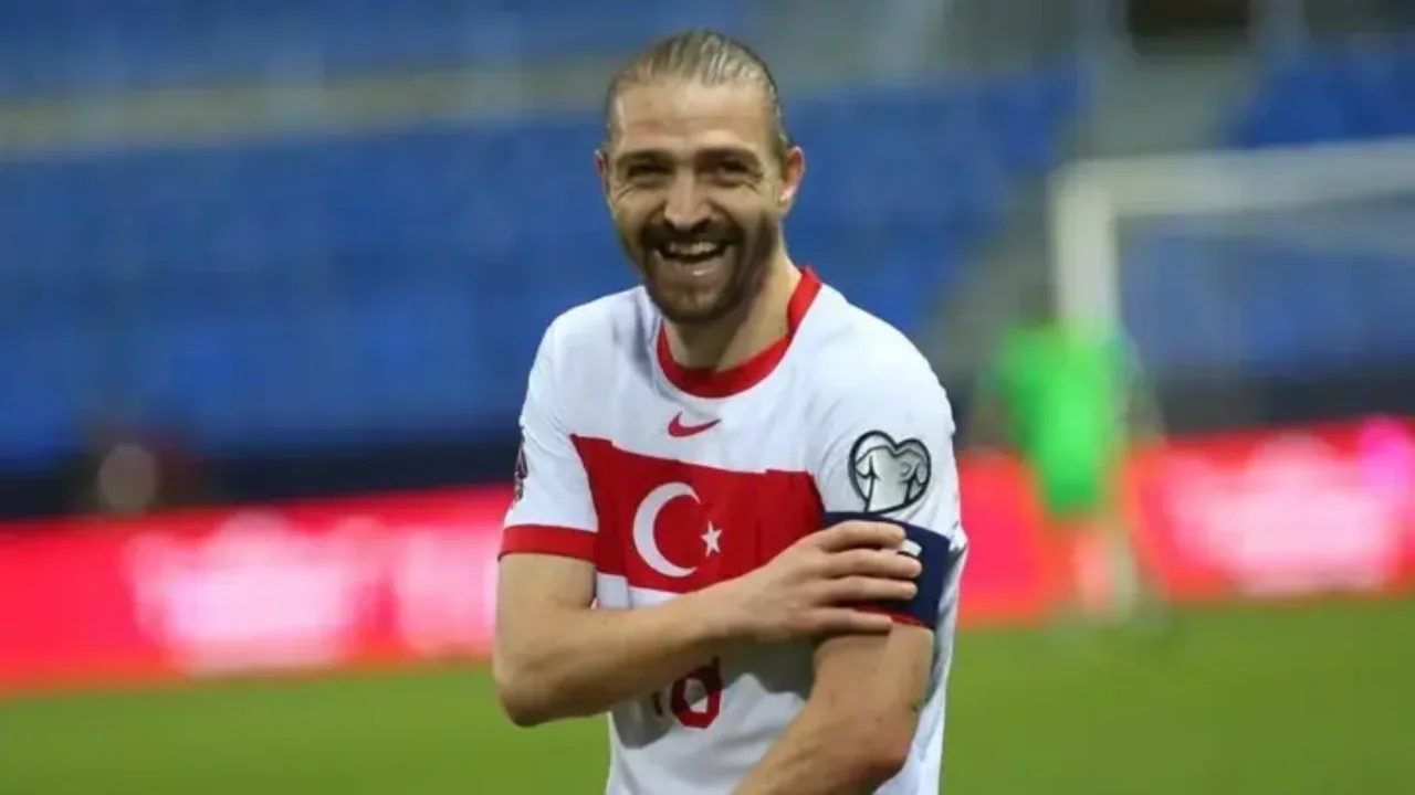 CANER ERKİN KRAMPONLARINI ASTI