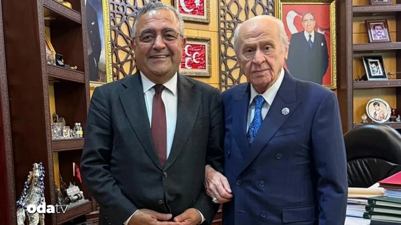 MHP'DEN TEPKİ: TERÖR DEVAM EDERKEN İTTİFAK KURUYORDUNUZ