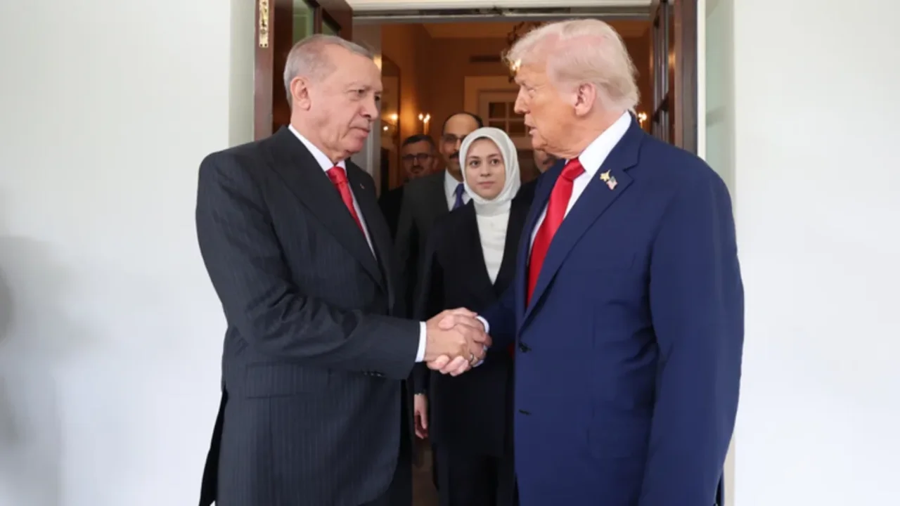 ERDOĞAN'DAN NATO ZİRVESİ MESAJI: "TRUMP İLE BAŞ BAŞA GÖRÜŞEBİLİRİZ"