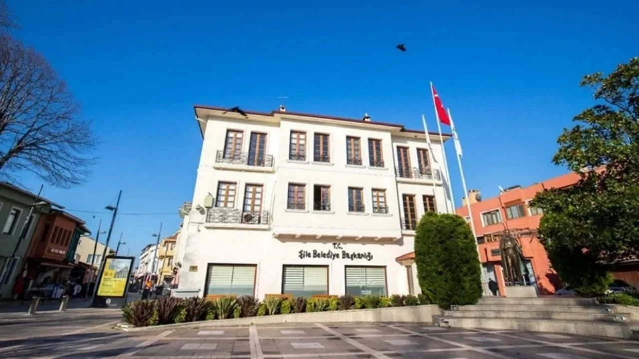 ŞİLE BELEDİYESİ'NE ÜÇÜNCÜ DALGA OPERASYON: 16 GÖZALTI