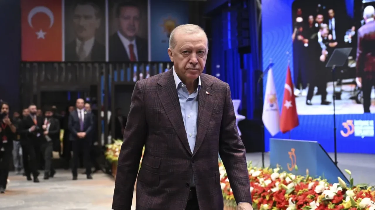 AK PARTİ KAMPA GİRDİ! ERDOĞAN: MİLLİ MESELELERDE UZLAŞIYA HAZIRIZ