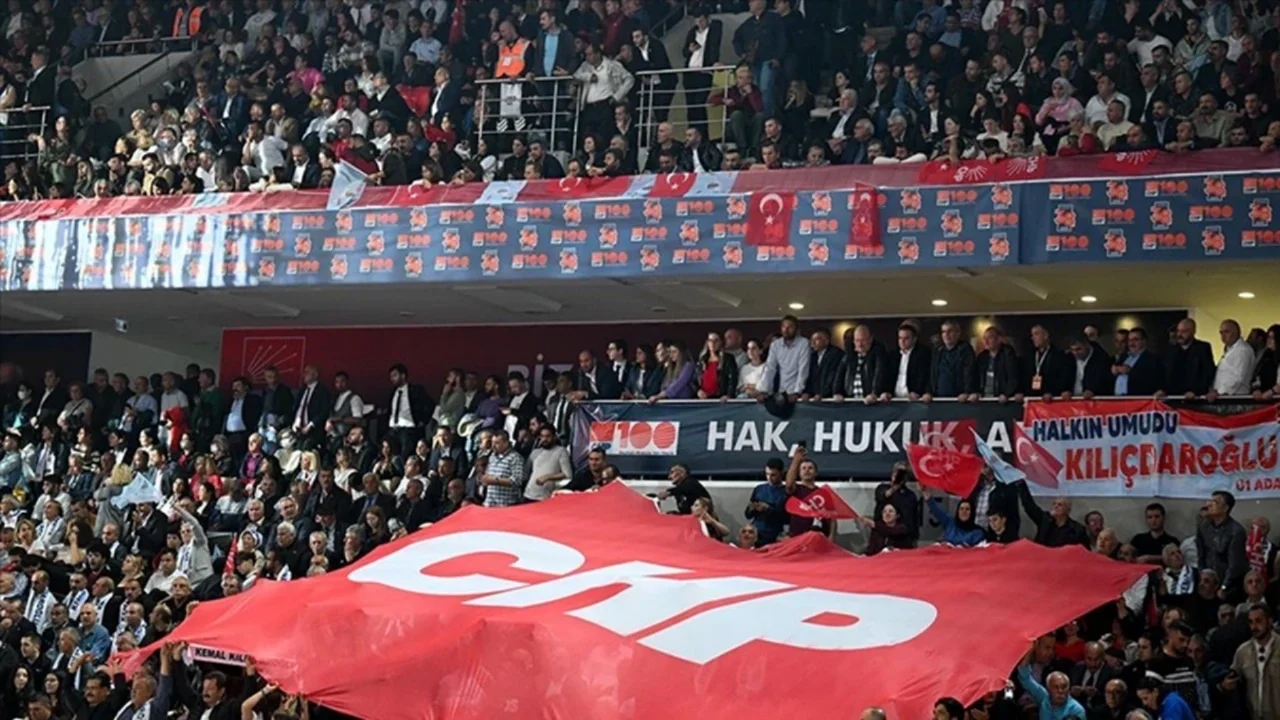 CHP KURULTAYI CEZA DAVASI 16 EYLÜL'E ERTELENDİ