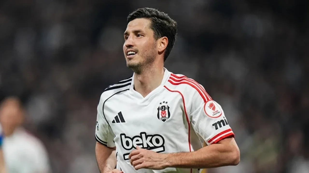 BEŞİKTAŞ'TA 6 AYRILIK BİRDEN!