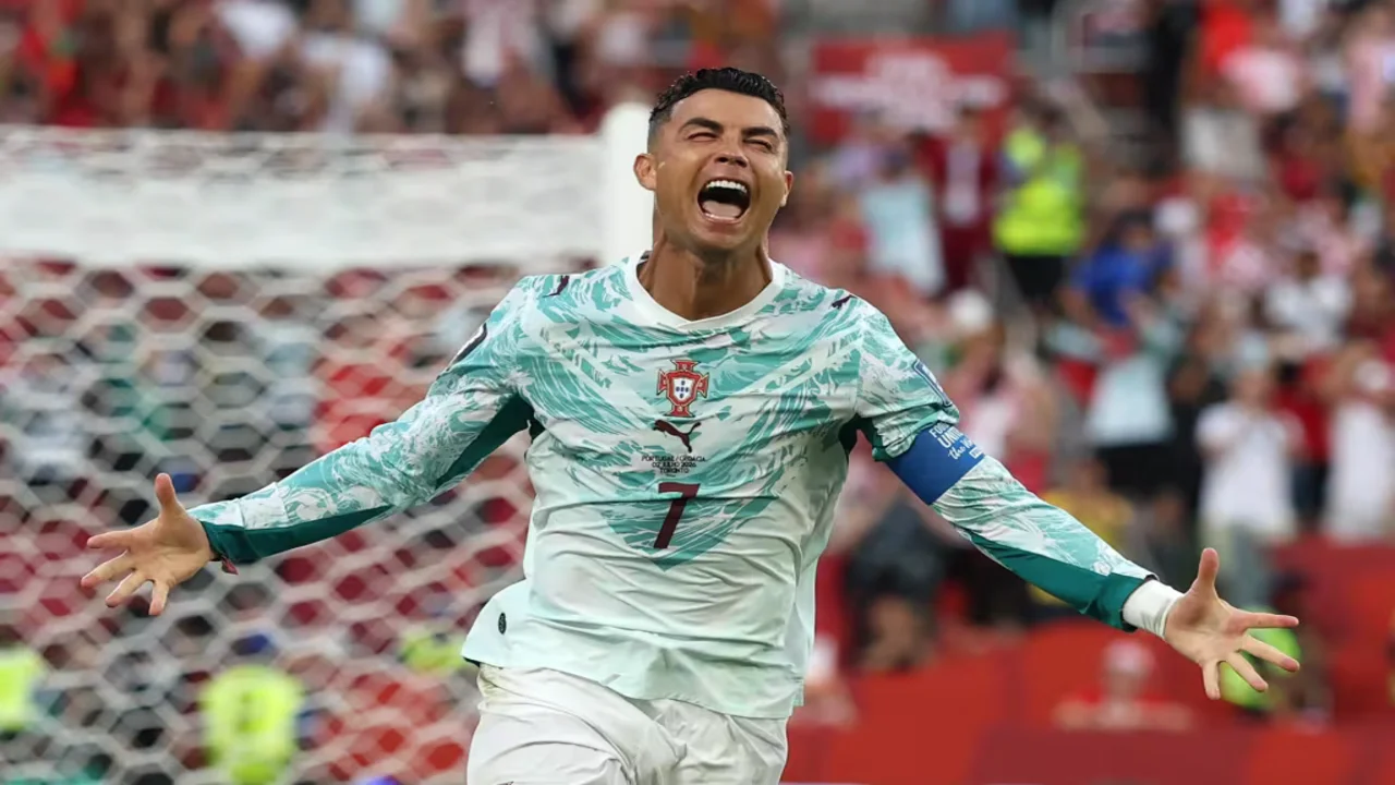 PORTEKİZ - HIRVATİSTAN MAÇI NEFES KESTİ! RONALDO TARİHE GEÇTİ