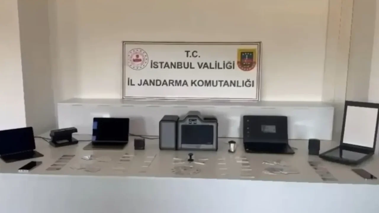 MİT VE JANDARMA'DAN SAHTE KİMLİK ŞEBEKESİNE AĞIR DARBE!