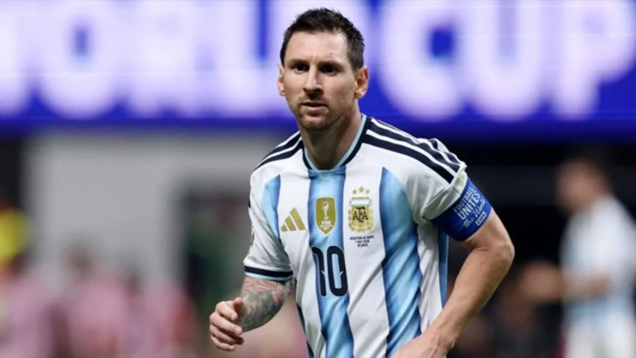 MESSI HEM REKOR KIRDI HEM GÖZYAŞLARINA BOĞULDU