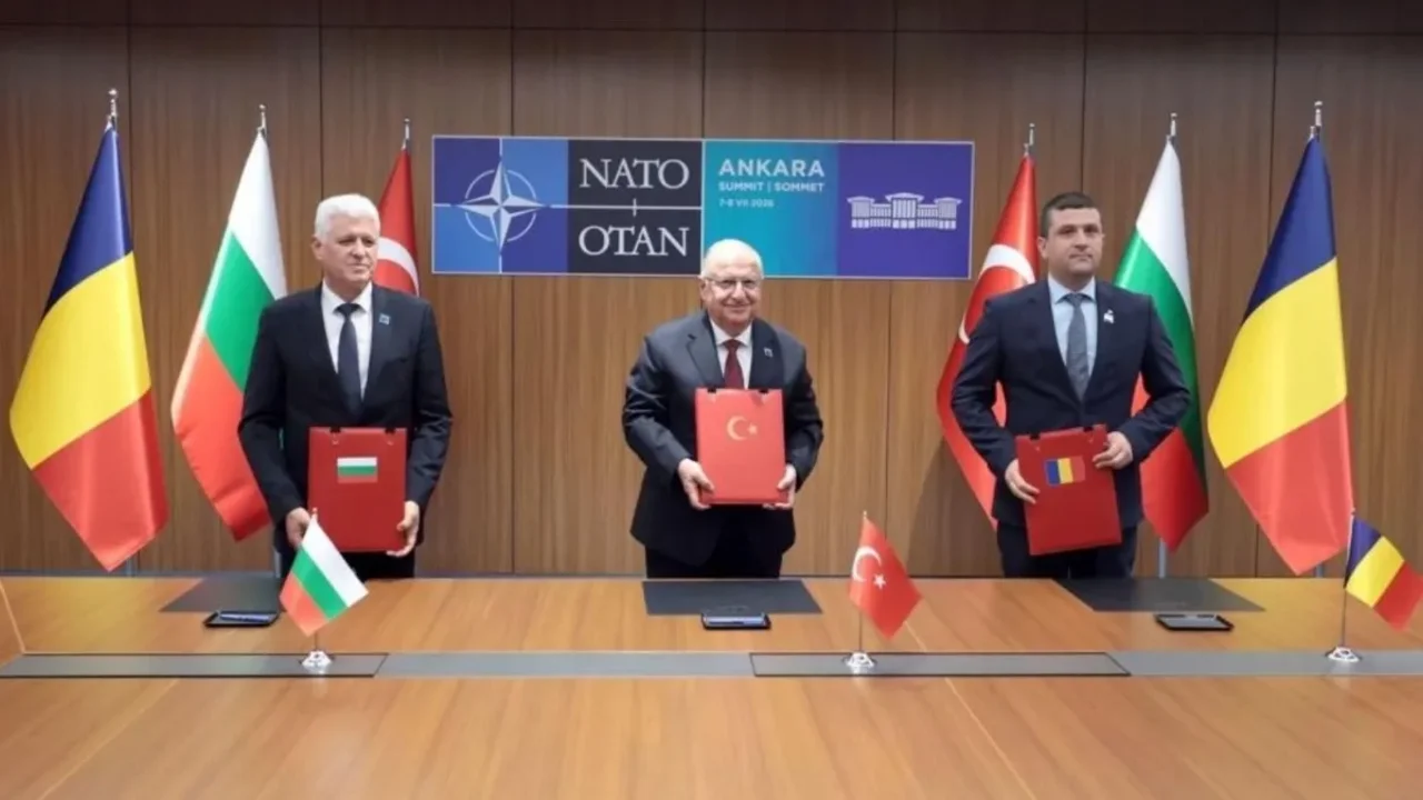 TÜRKİYE, ROMANYA VE BULGARİSTAN ARASINDA KARADENİZ ANLAŞMASI İMZALANDI