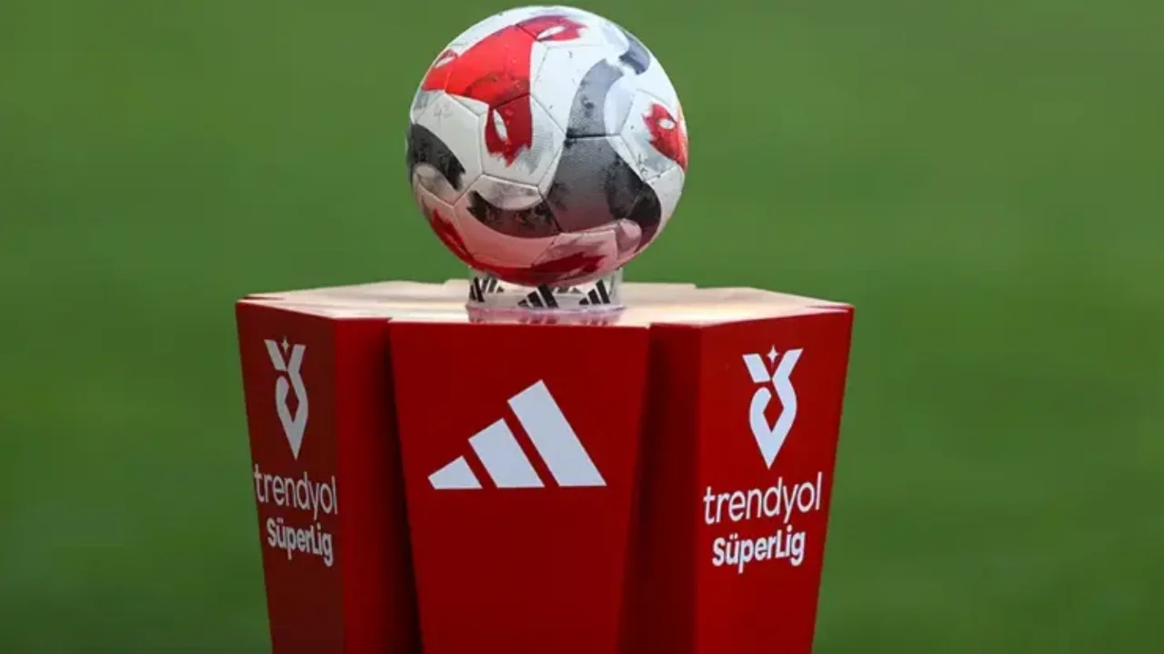 SÜPER LİG'DE 2026/27 SEZONUNUN DERBİ TAKVİMİ BELLİ OLDU