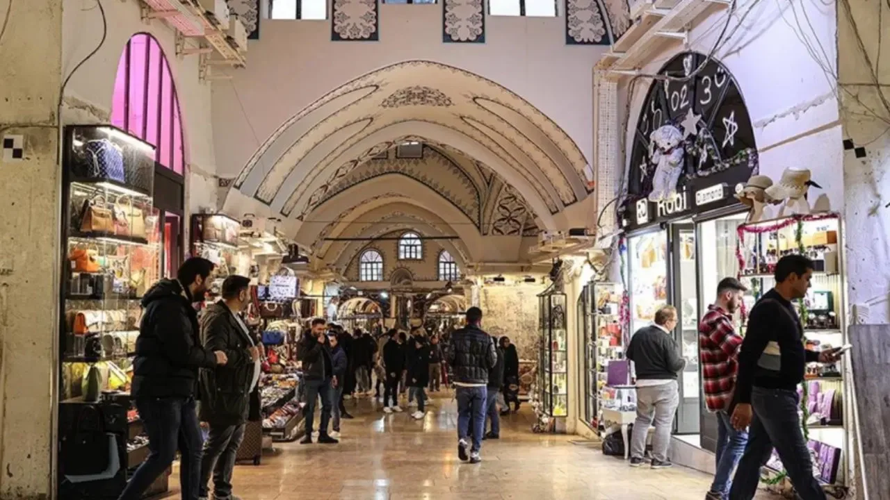 KAPALIÇARŞI MERKEZLİ 40 MİLYAR LİRALIK KARA PARA AĞI