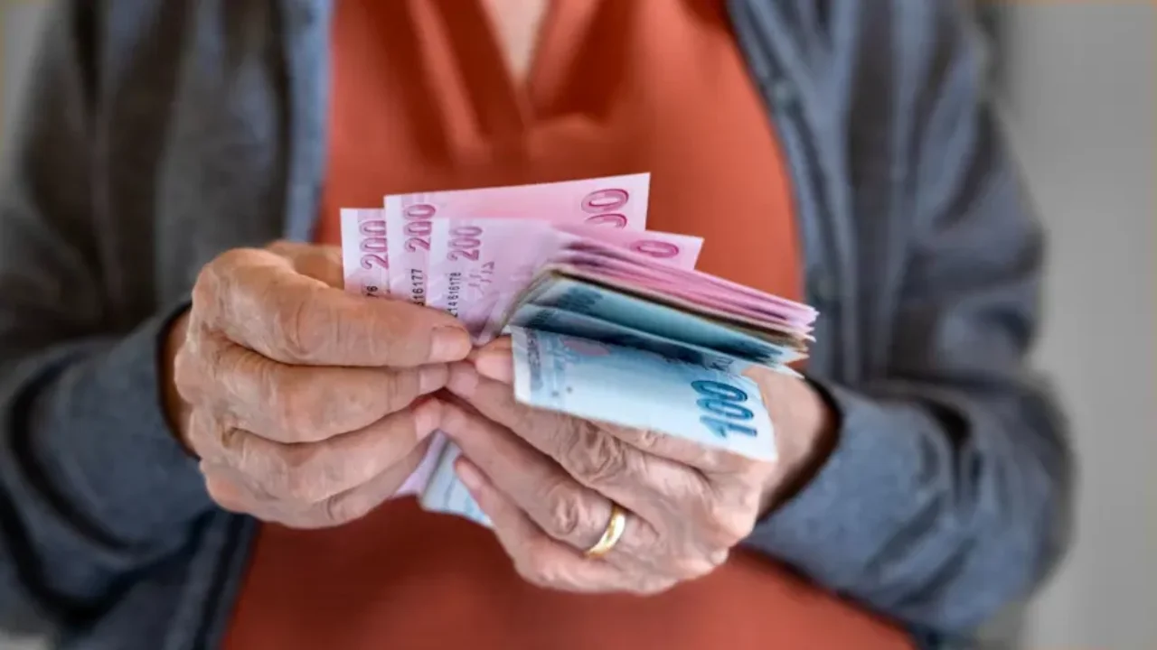 EMEKLİ MAAŞI EKSİK YATANLAR DİKKAT