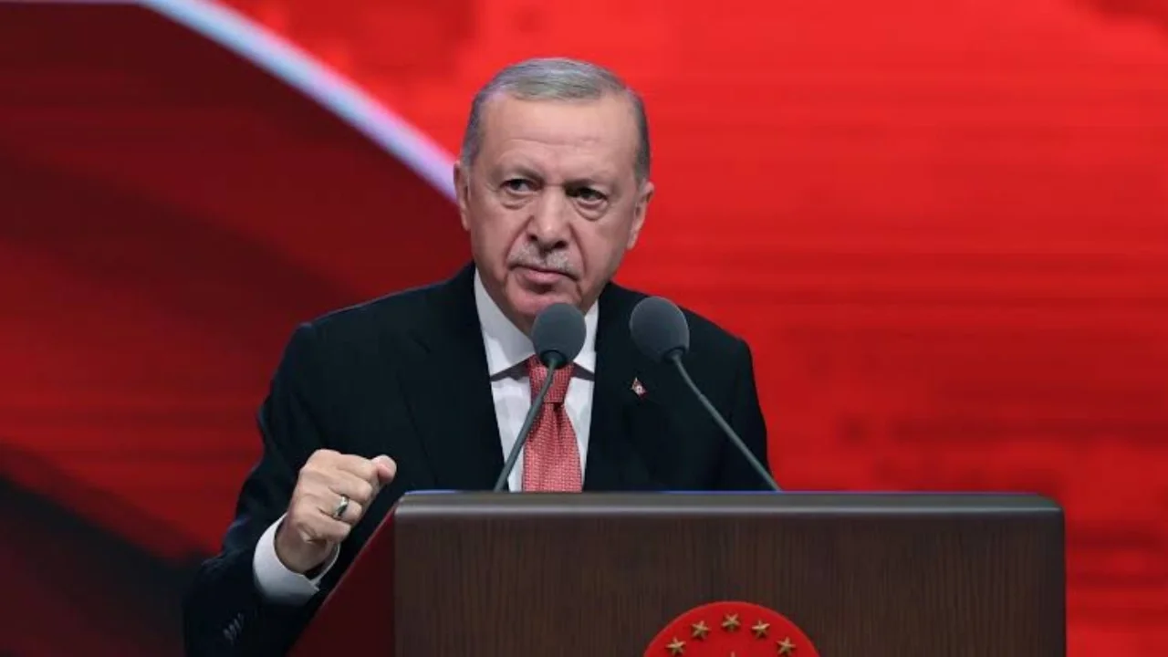 CUMHURBAŞKANI RECEP TAYYİP ERDOĞAN'DAN KARARLILIK MESAJI: "YENİ 15 TEMMUZLARIN YAŞANMAMASI İÇİN V...