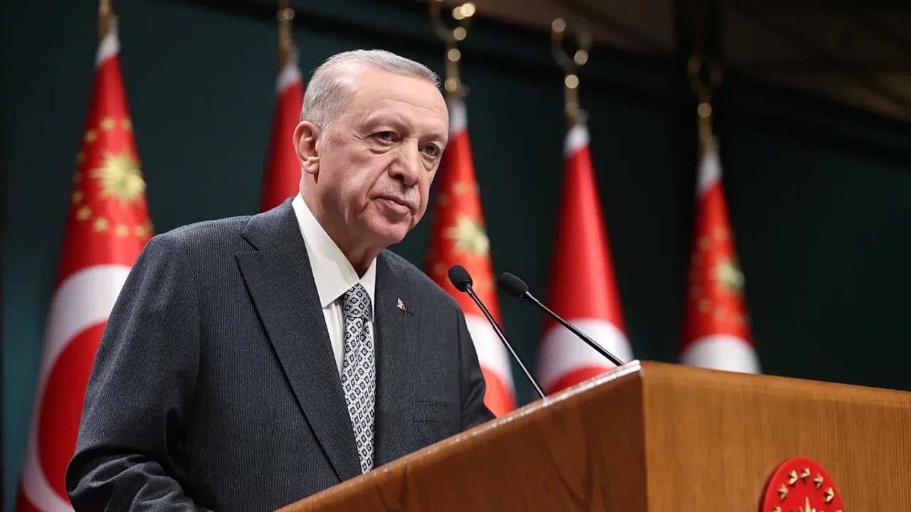 MECLİS'TE 15 TEMMUZ ANMASI:  ERDOĞAN'DAN "HEVESLERİ KURSAKLARINDA KALDI" MESAJI