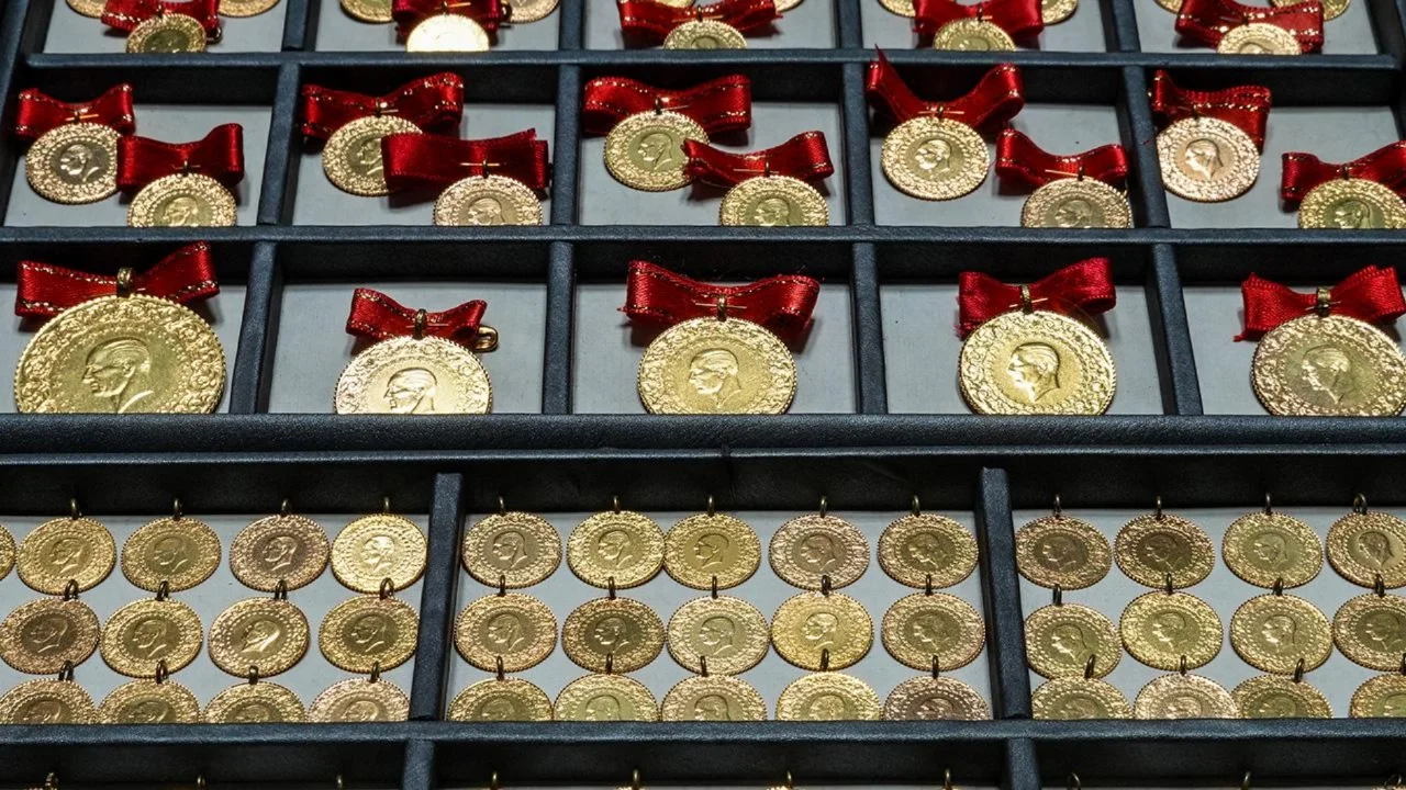DEV BANKADAN EZBER BOZAN YIL SONU ALTIN TAHMİNİ