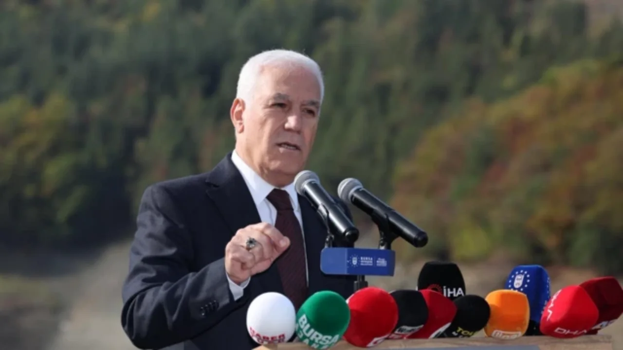 ESKİ BURSA BÜYÜKŞEHİR BELEDİYE BAŞKANI MUSTAFA BOZBEY'İN YARGILANMASINA BAŞLANDI