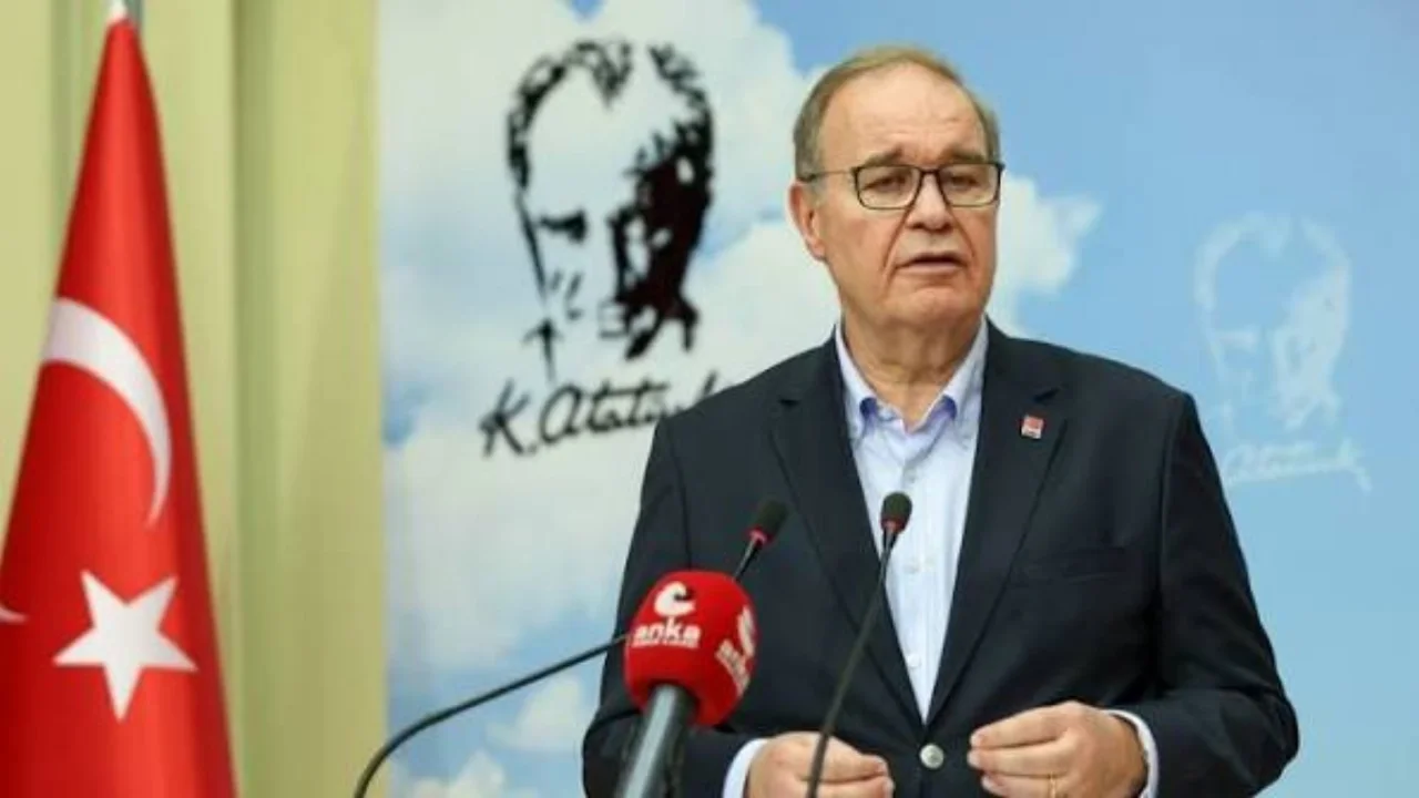 ÖZEL Mİ, KILIÇDAROĞLU MU? CHP'NİN AĞIR TOPU KARARINI VERDİ