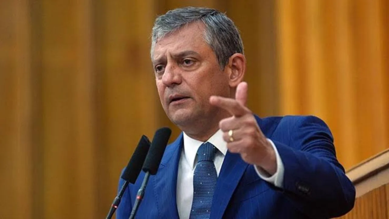 ÖZGÜR ÖZEL CHP'DEN İSTİFA ETTİ YENİ PARTİ İÇİN HAZIRLIKLAR TAMAM
