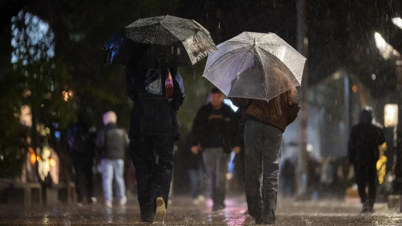 METEOROLOJİ'DEN SAĞANAK UYARISI - YENİ HAFTADA SICAKLIKLAR YÜKSELECEK