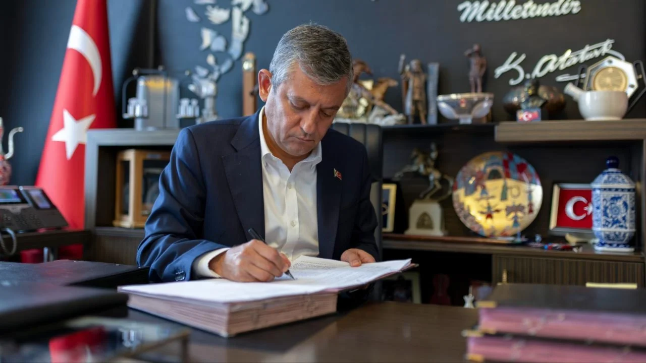YENİ PARTİ YOL HARİTASINI BELİRLEYECEK