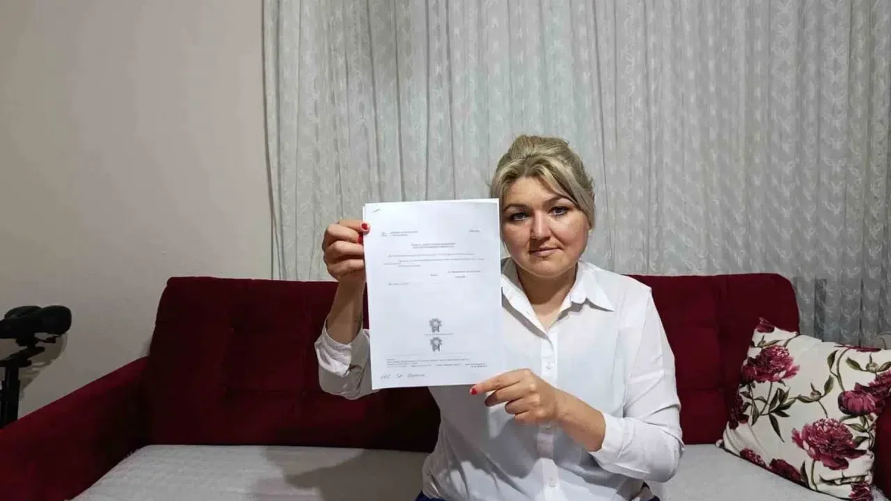 SADECE İSMİNİ VERDİ: MAAŞINA VE TÜM HESAPLARINA HACİZ GELDİ