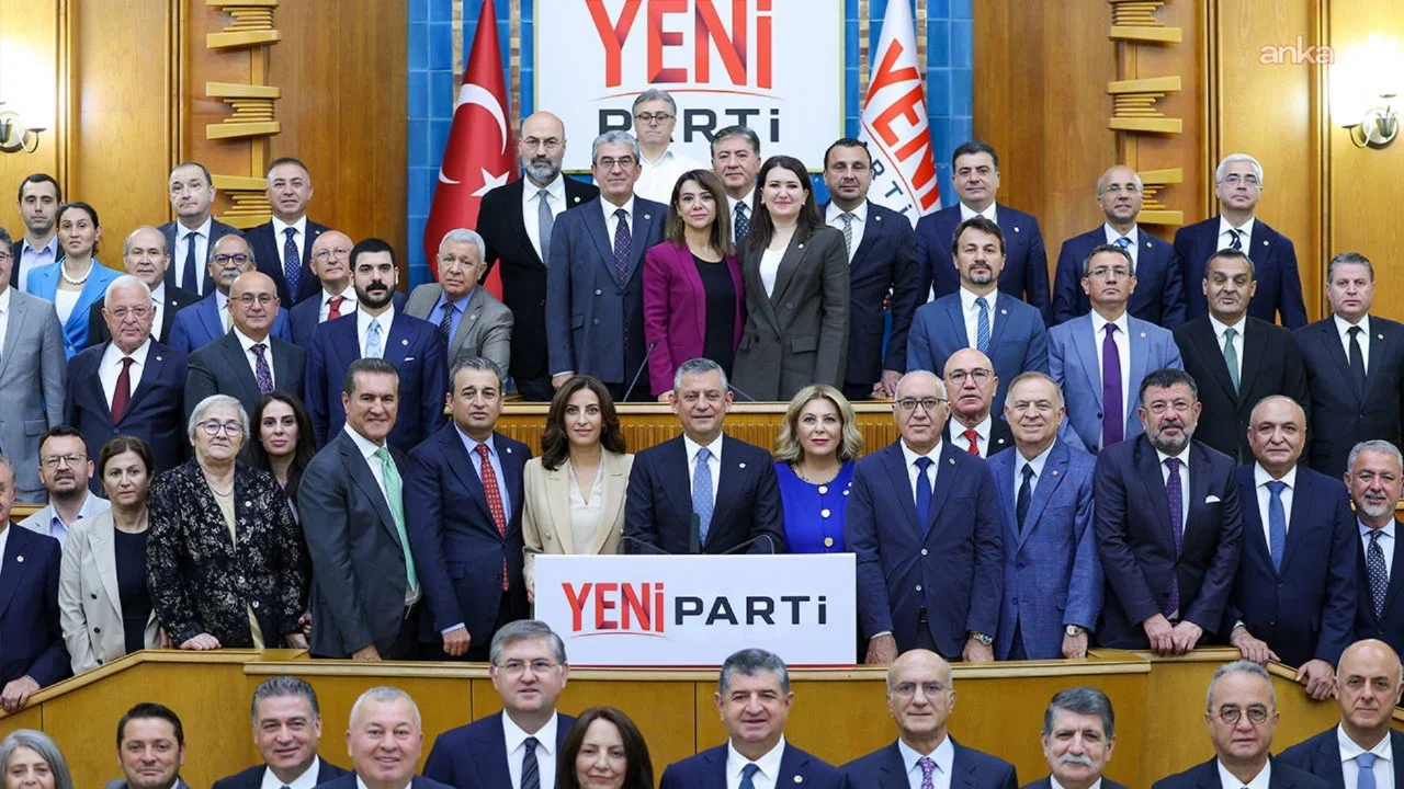 YENİ PARTİ'DEN İLK KAPALI GRUP TOPLANTISI: 'KURULUŞUMUZU TAMAMLADIK'