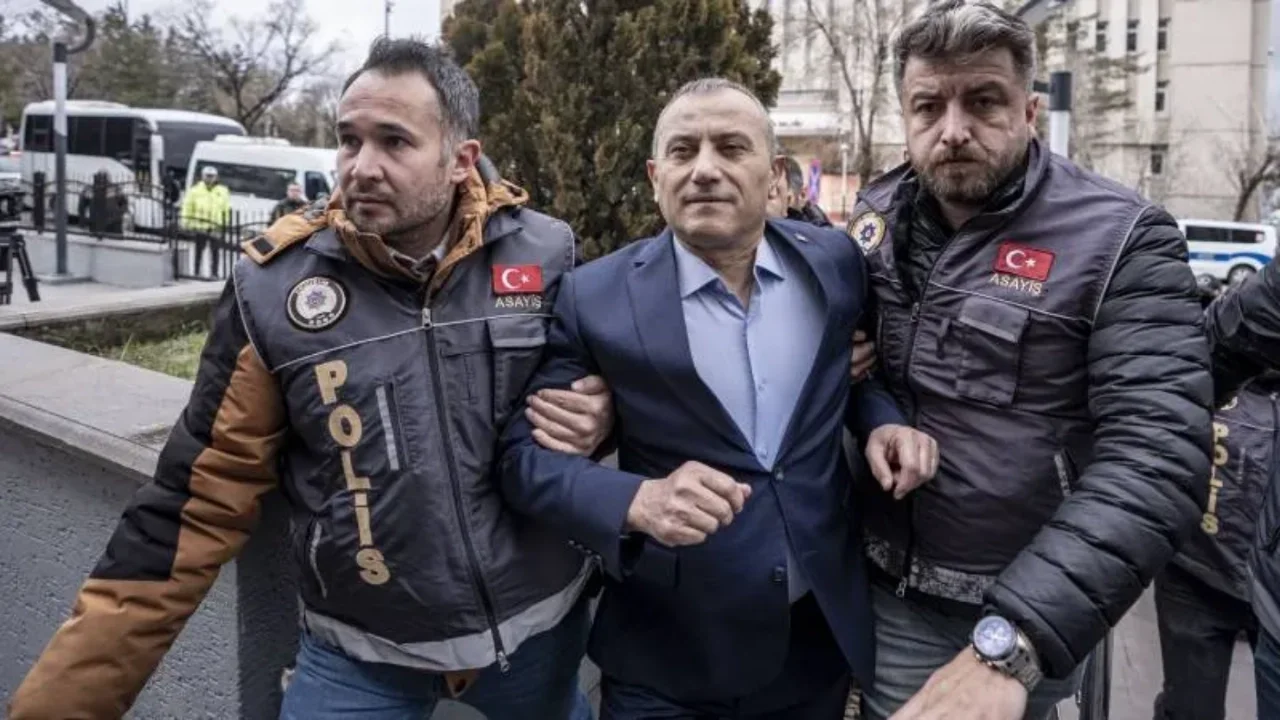 TUNCAY SONEL VE EKİBİNE 4 SUÇTAN AYRI AYRI TUTUKLAMA